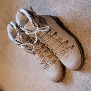 Sam Edelman women's boots, size 9, beige, gently worn